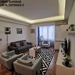 Black And White Apartamento Bucarest