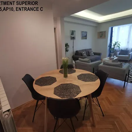 Black And White 公寓 布加勒斯特