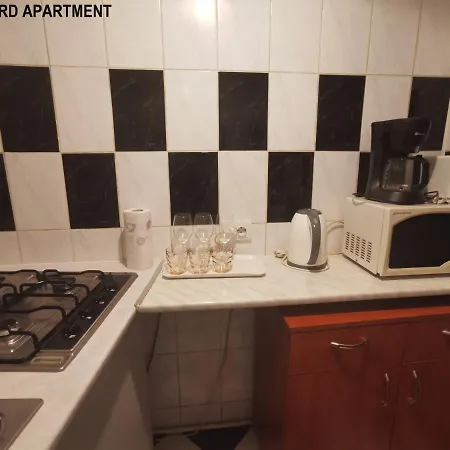 Black And White 布加勒斯特