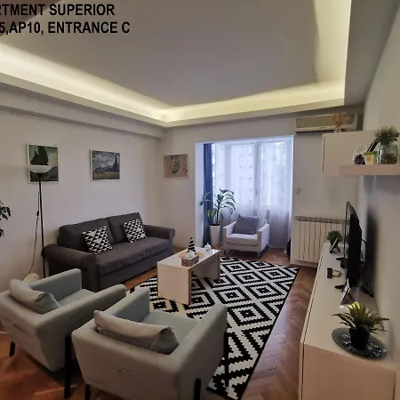 Black And White Апартаменты Бухарест