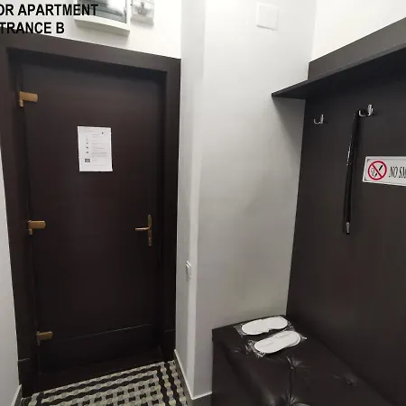 Black And White 公寓