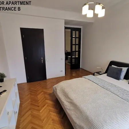 Apartamento Black And White Bucarest