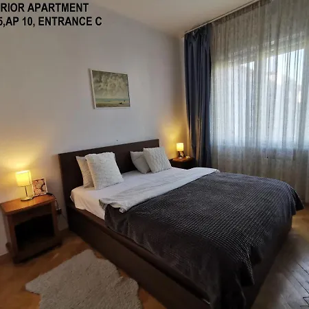 Black And White 公寓 *