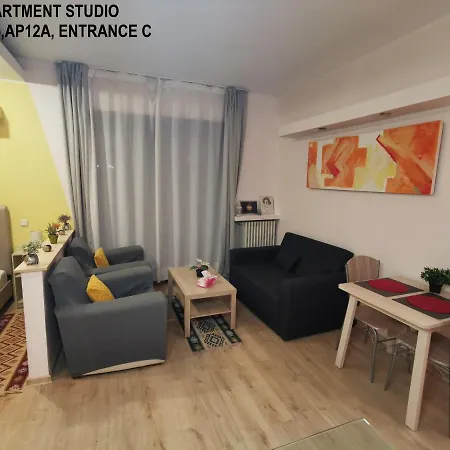 Black And White * Бухарест