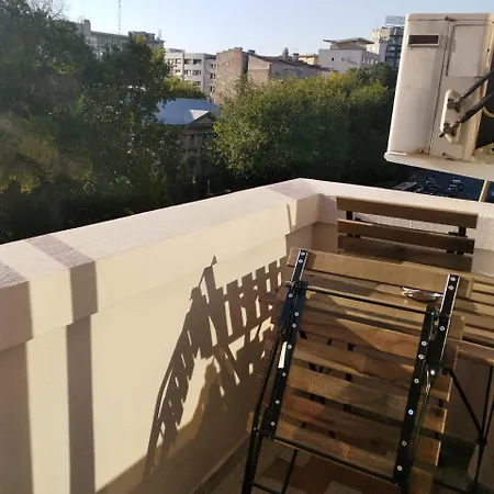 公寓 Black And White *