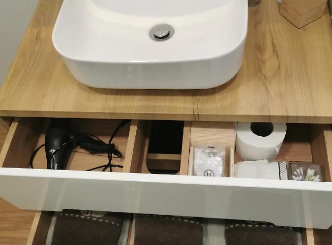 Lejlighed Black And White