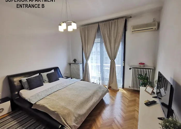 Apartament Black And White